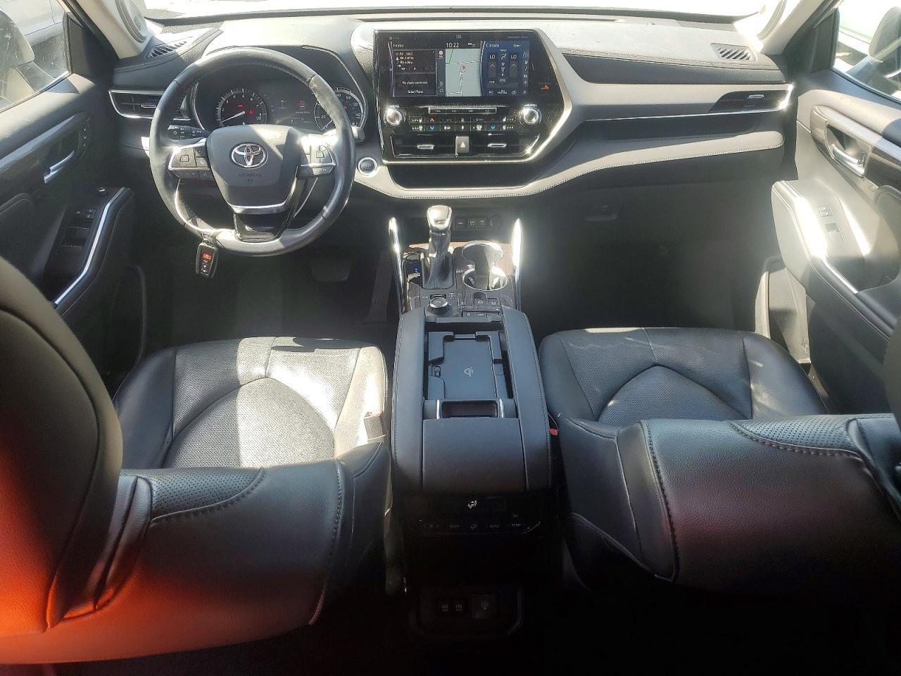 2020 TOYOTA HIGHLANDER