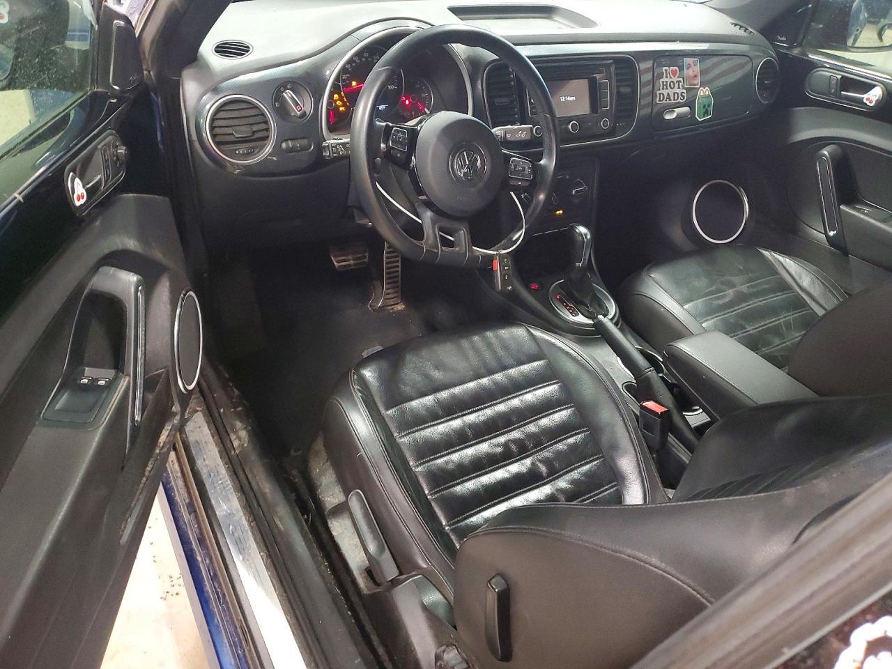 2012 VOLKSWAGEN Beetle