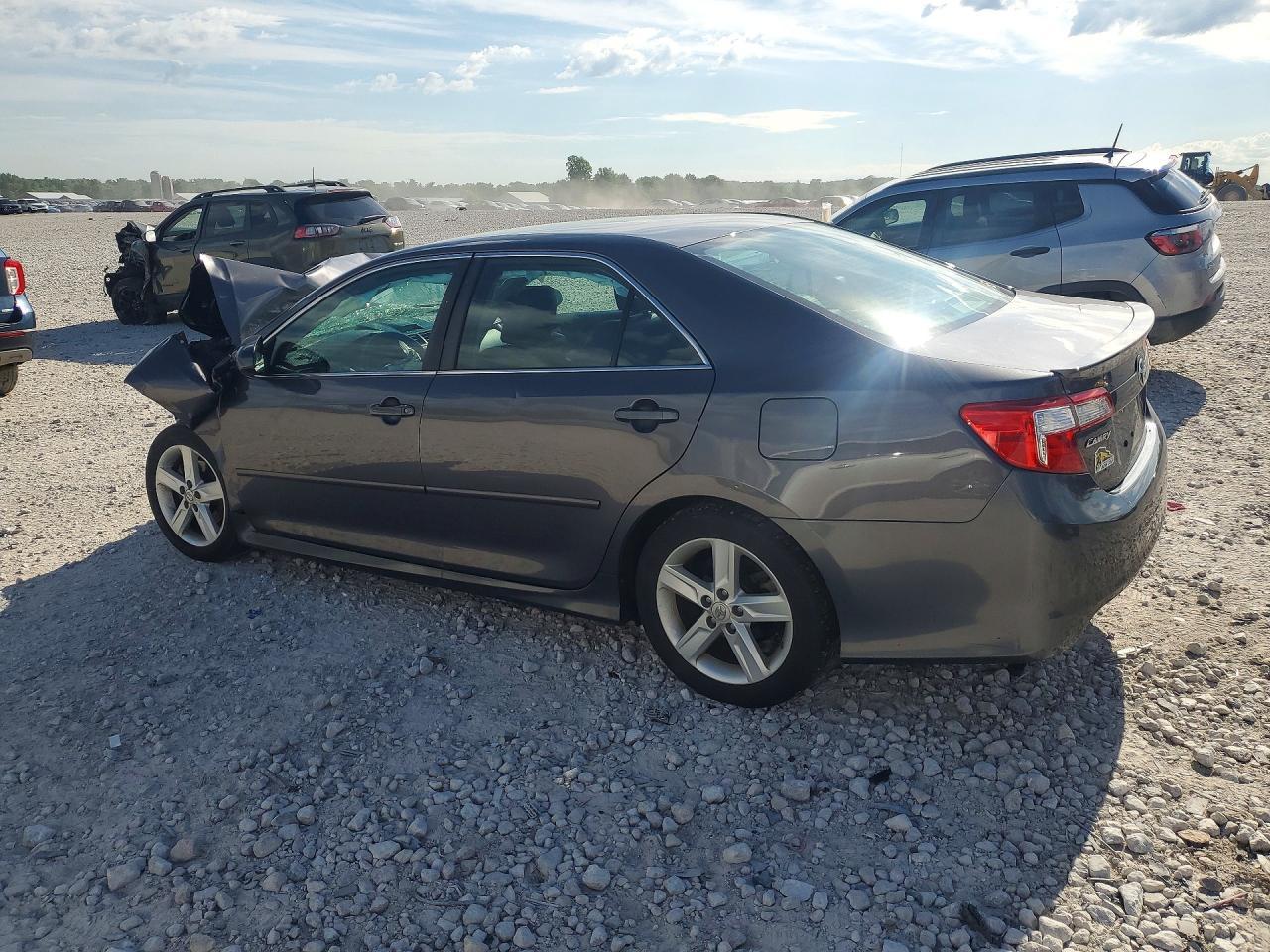 2013 TOYOTA CAMRY