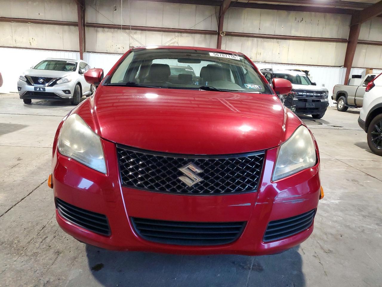 2012 SUZUKI Kizashi