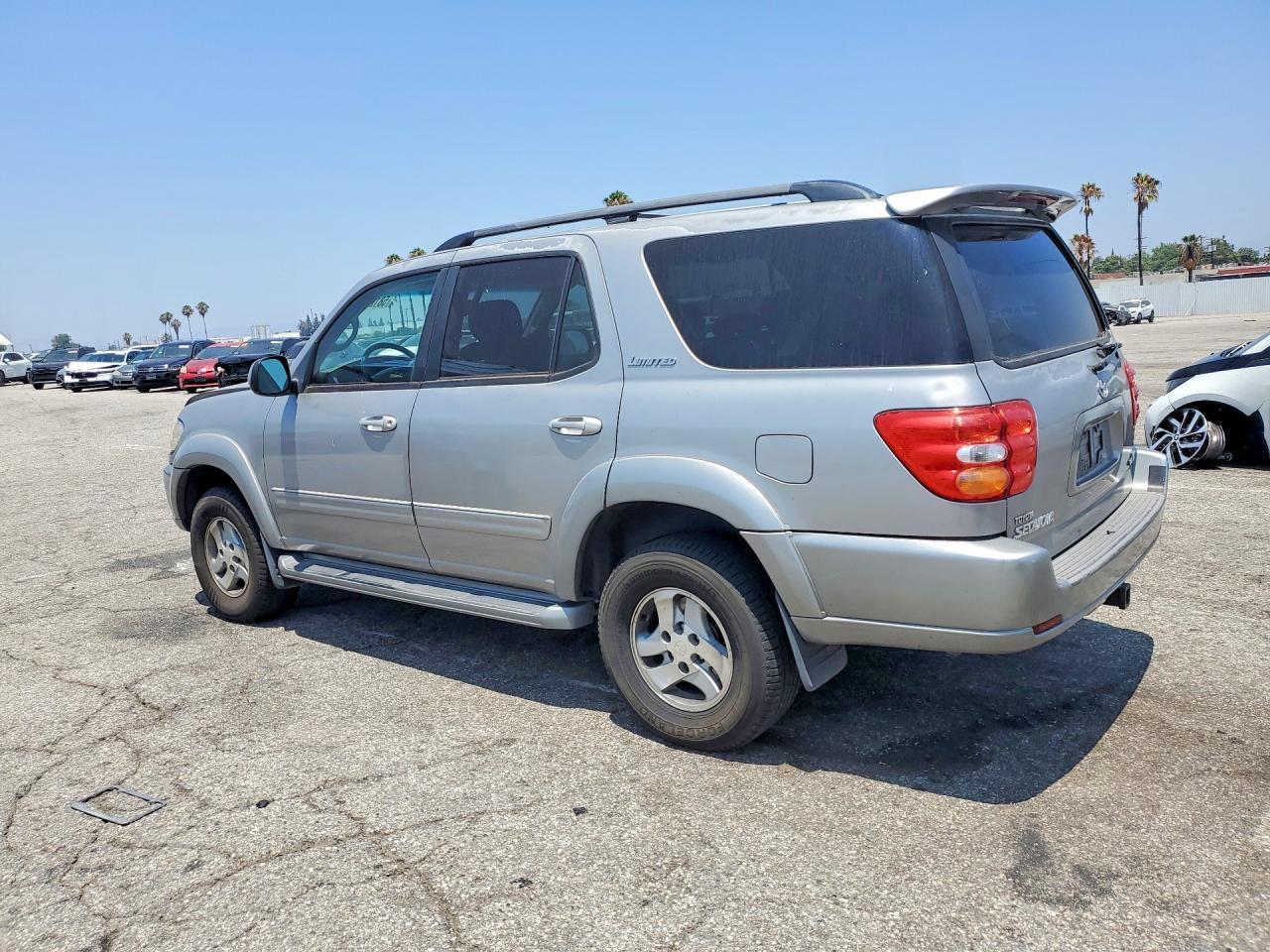2002 TOYOTA Sequoia