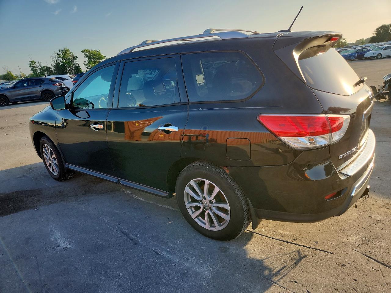 2015 NISSAN PATHFINDER