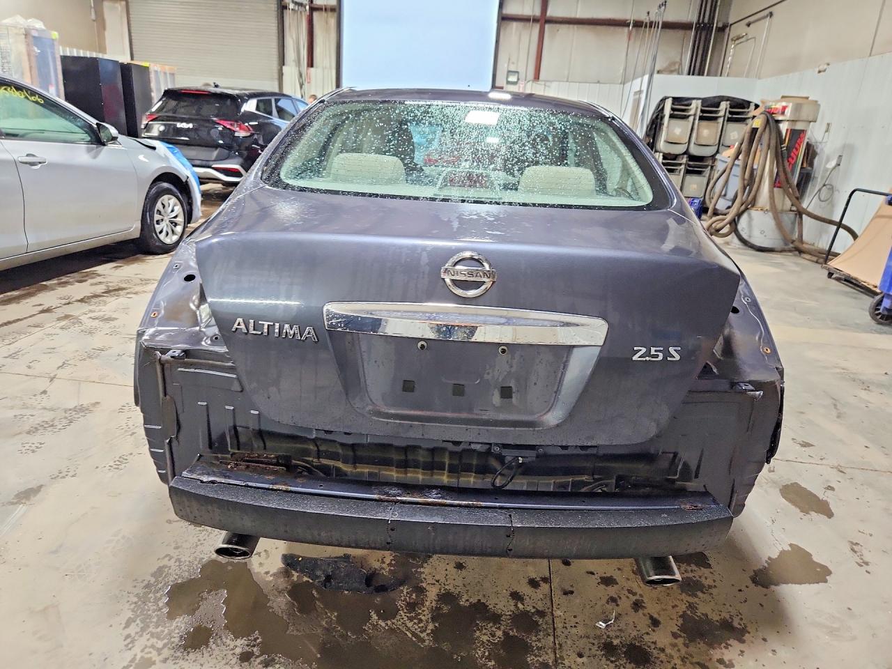 2010 NISSAN ALTIMA
