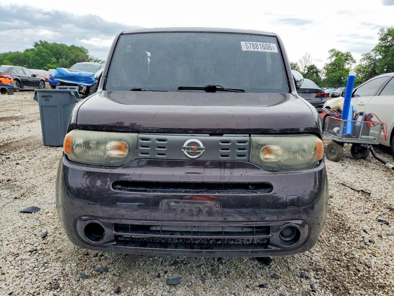 2011 NISSAN CUBE