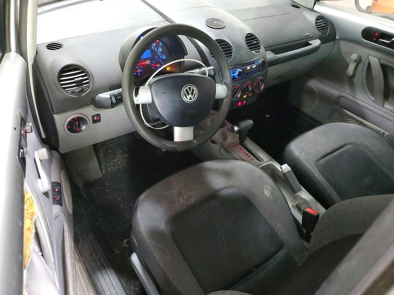 2001 VOLKSWAGEN Beetle