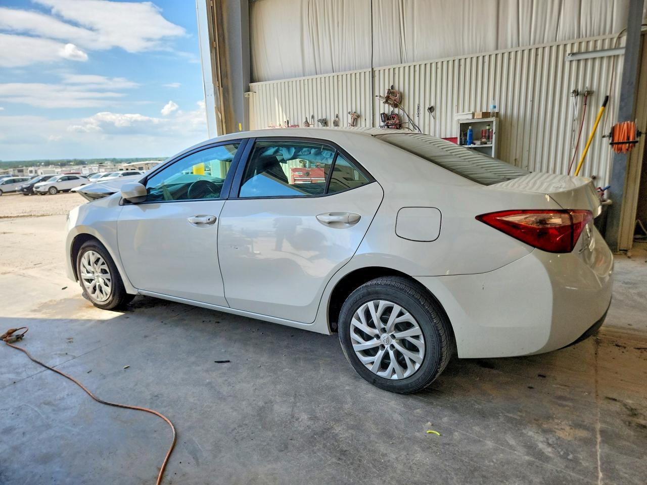 2018 TOYOTA COROLLA
