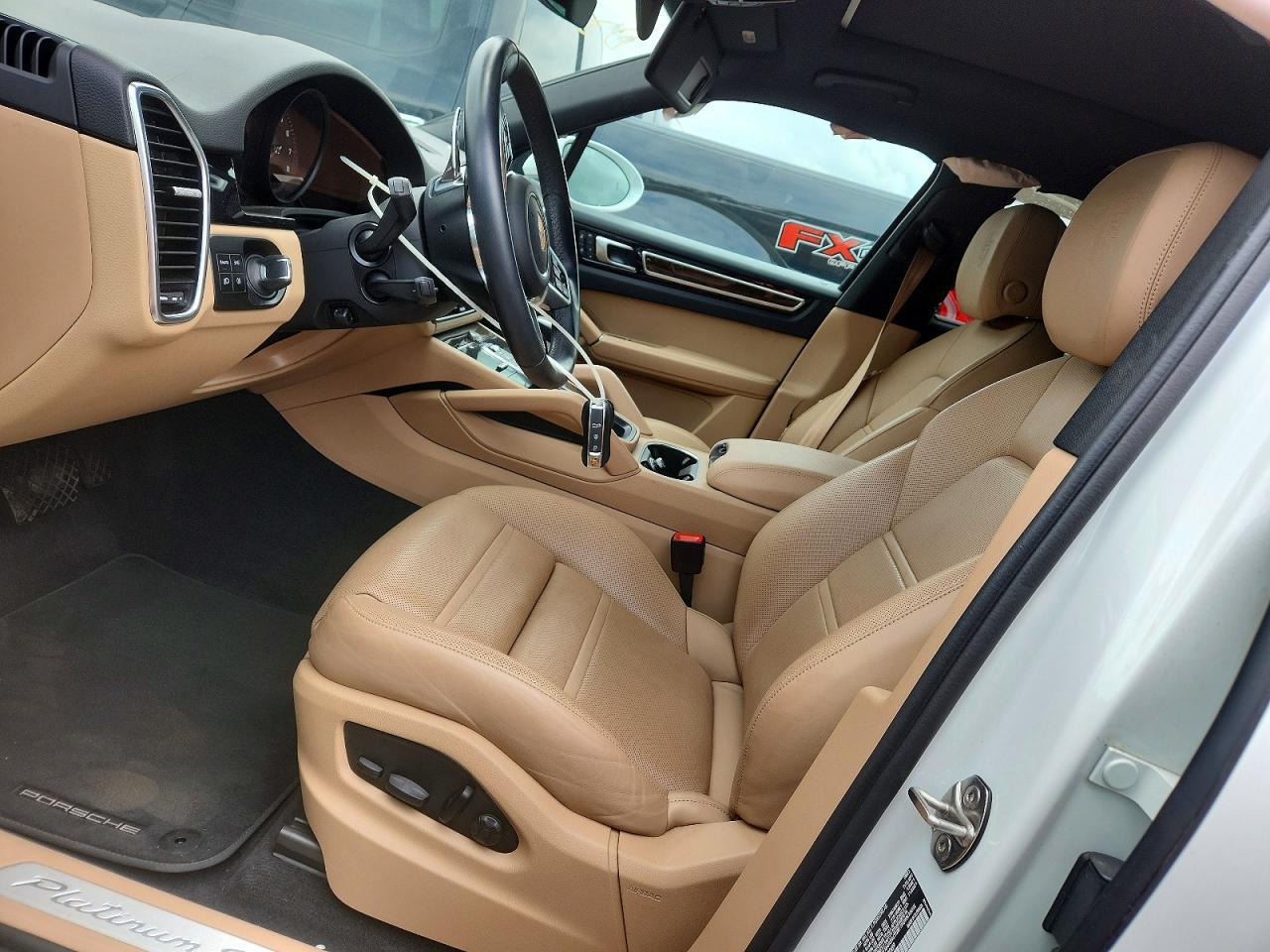 2023 PORSCHE CAYENNE