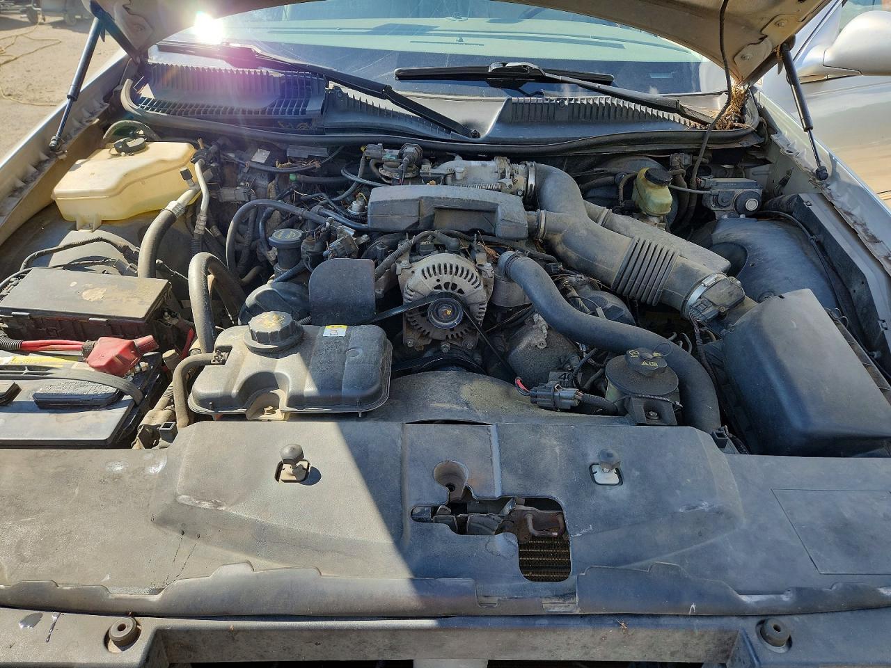 2003 LINCOLN Town Car
