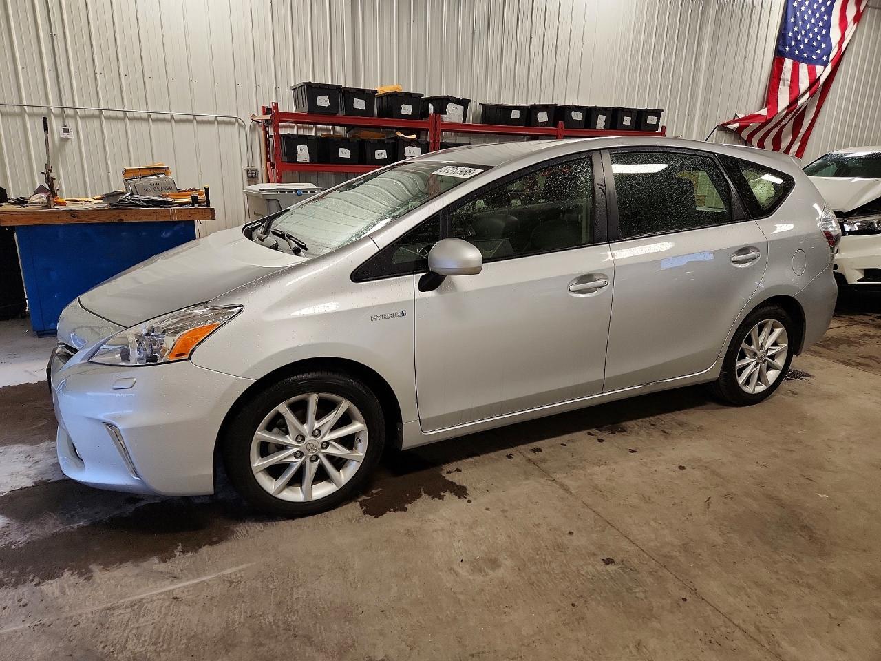 2012 TOYOTA PRIUS V