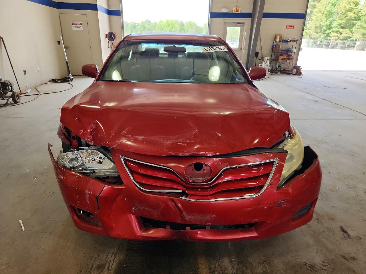 2011 TOYOTA CAMRY