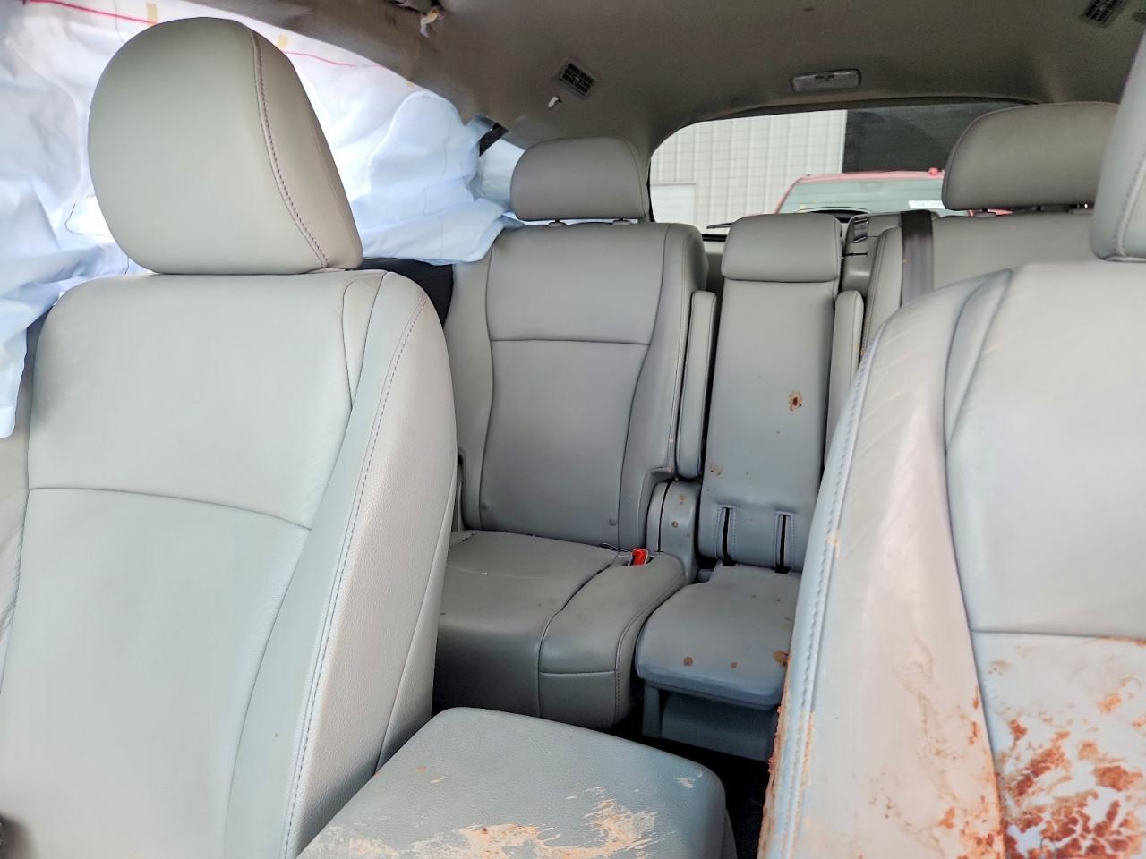 2013 TOYOTA HIGHLANDER
