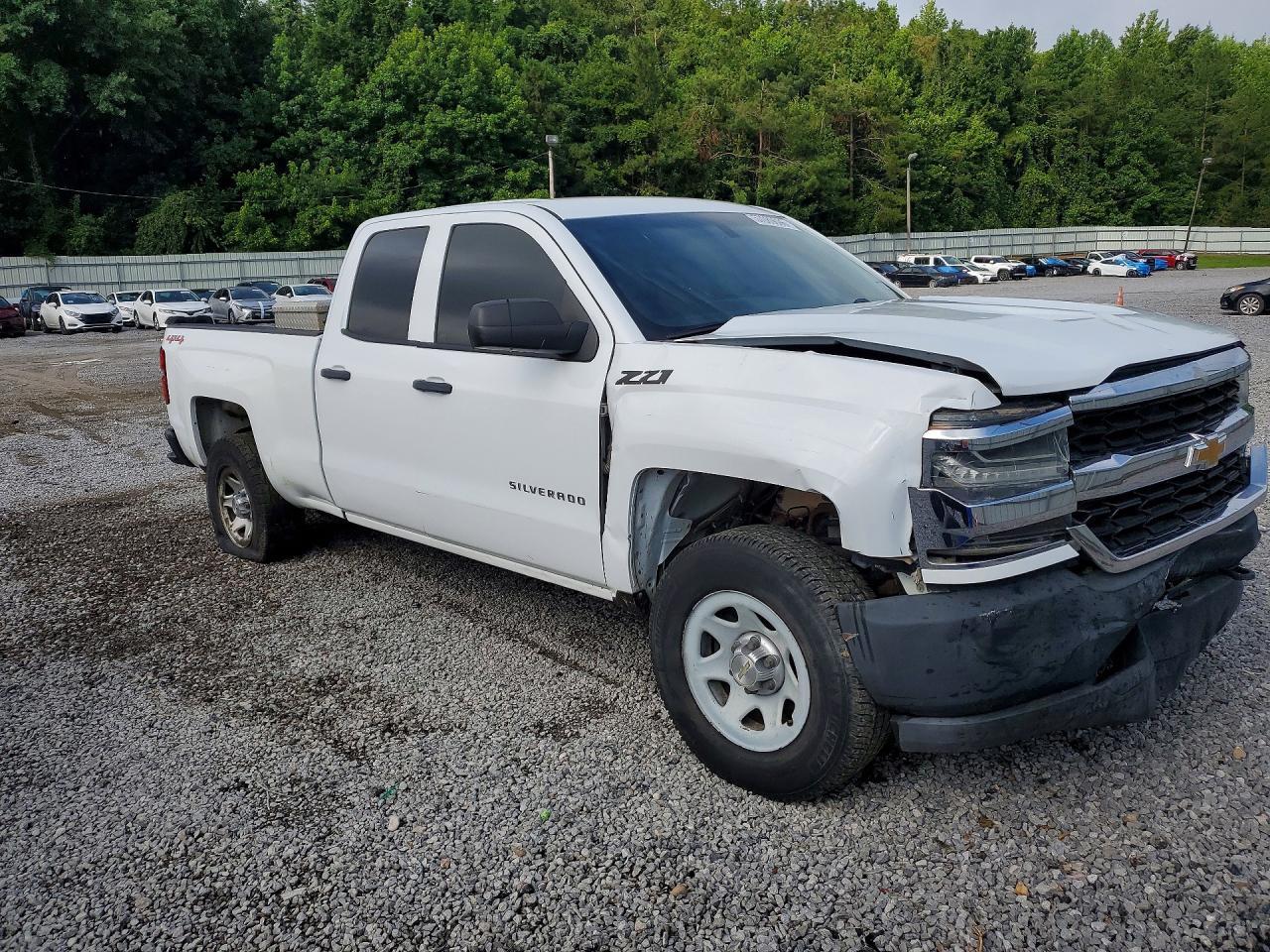 2018 CHEVROLET Silverado