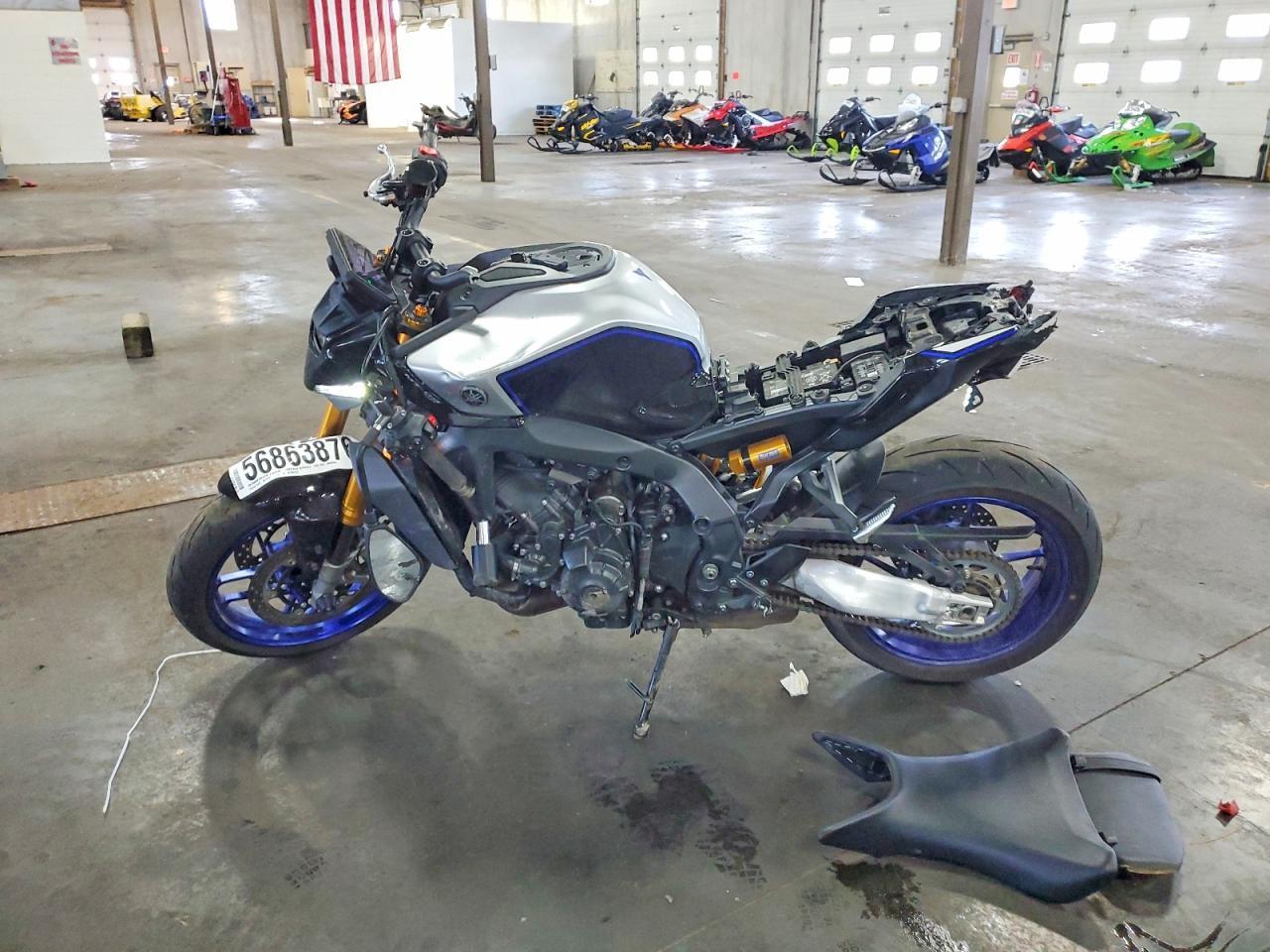 2025 YAMAHA MT09