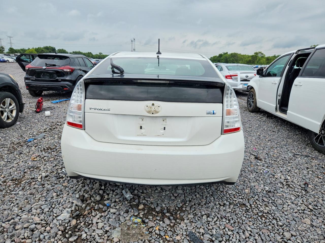 2011 TOYOTA PRIUS