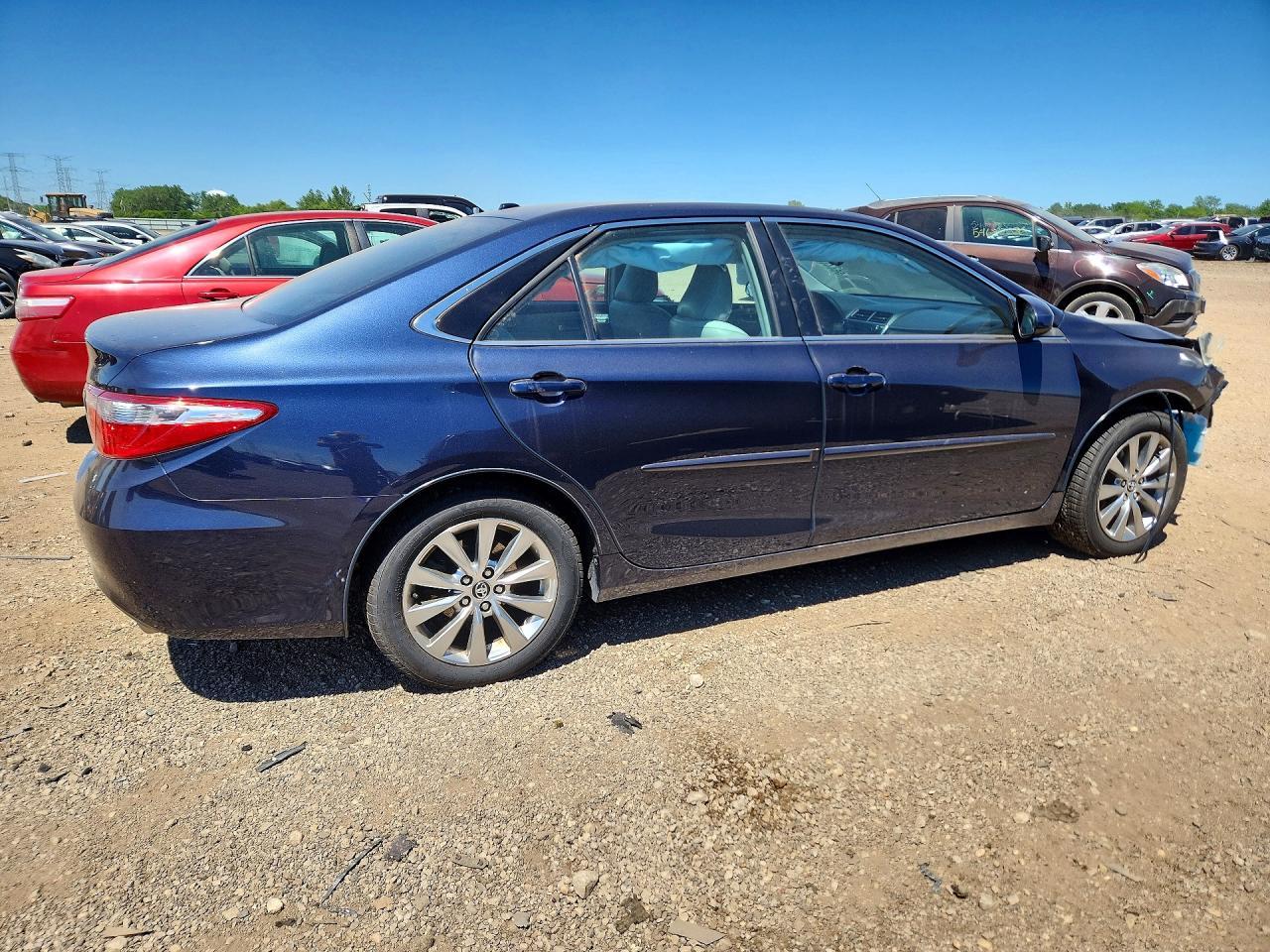 2015 TOYOTA CAMRY