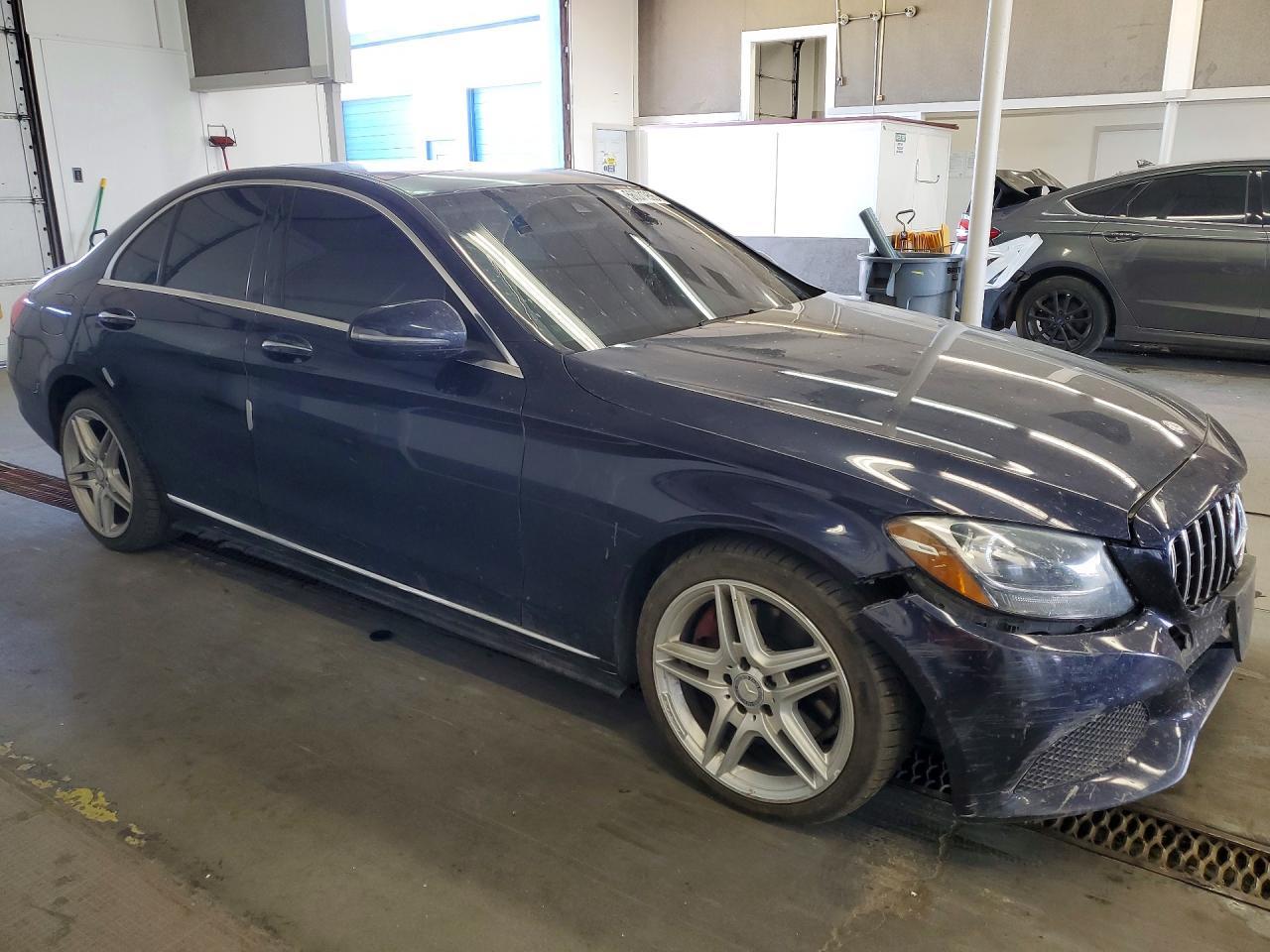 2016 MERCEDES-BENZ C-CLASS