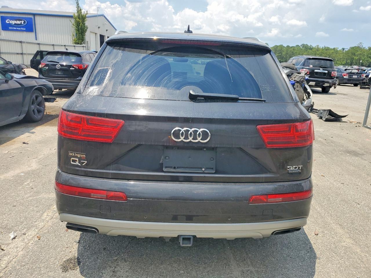2018 AUDI Q7