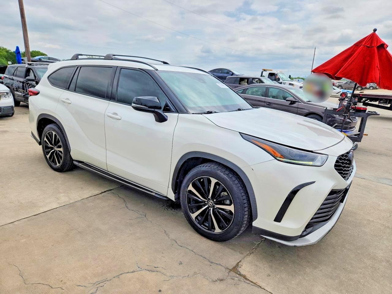 2021 TOYOTA HIGHLANDER