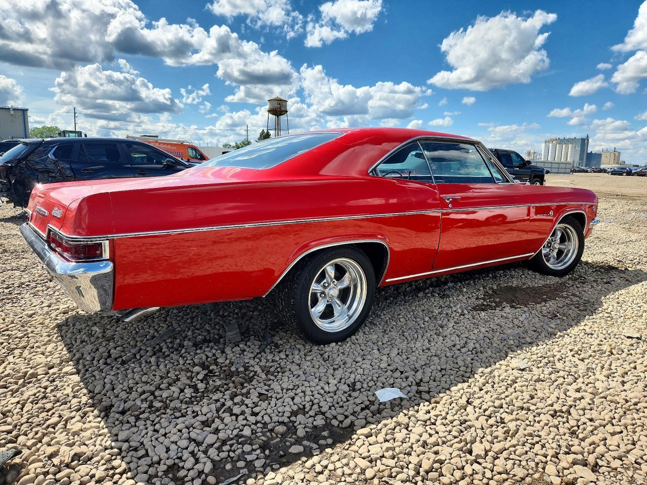1966 CHEVROLET IMPALA