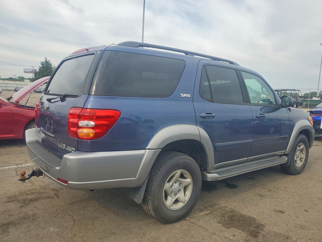 2002 TOYOTA Sequoia