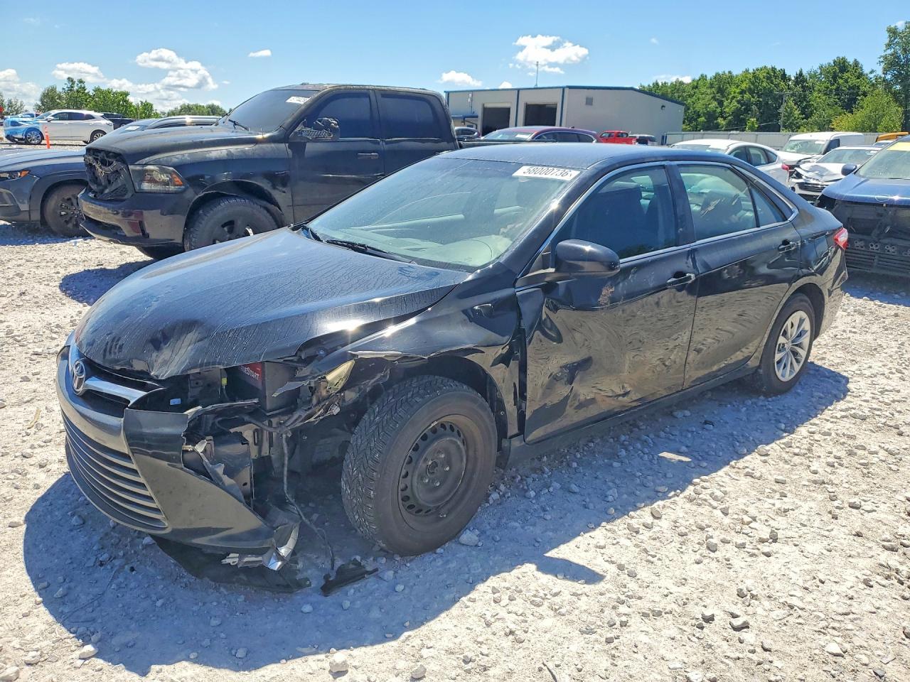 2016 TOYOTA CAMRY