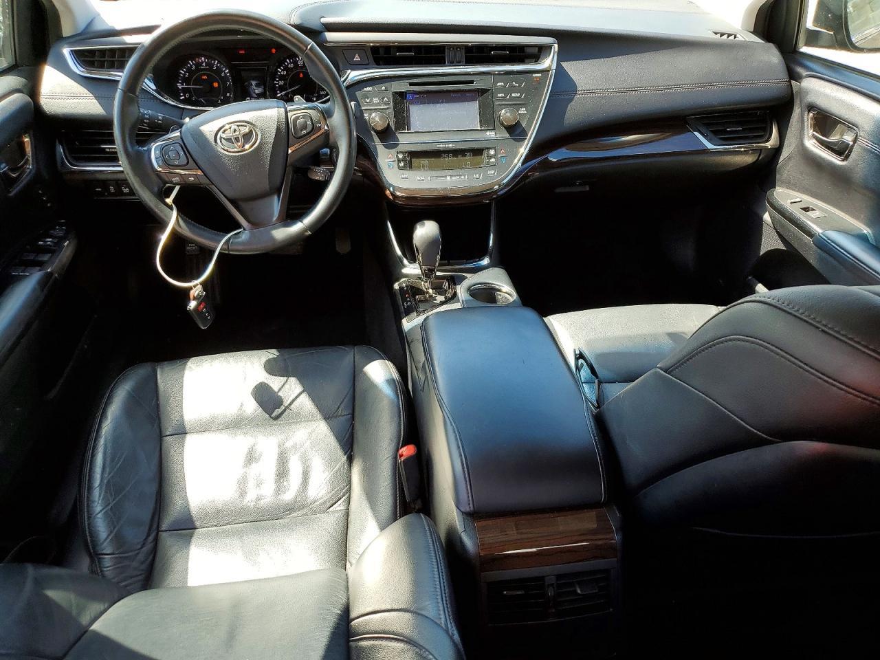 2013 TOYOTA Avalon