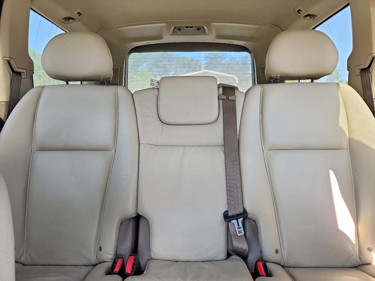 2010 VOLVO XC90