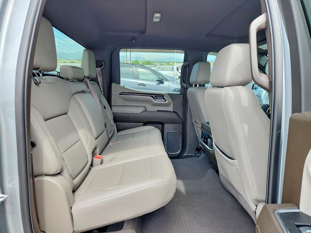 2023 GMC Sierra