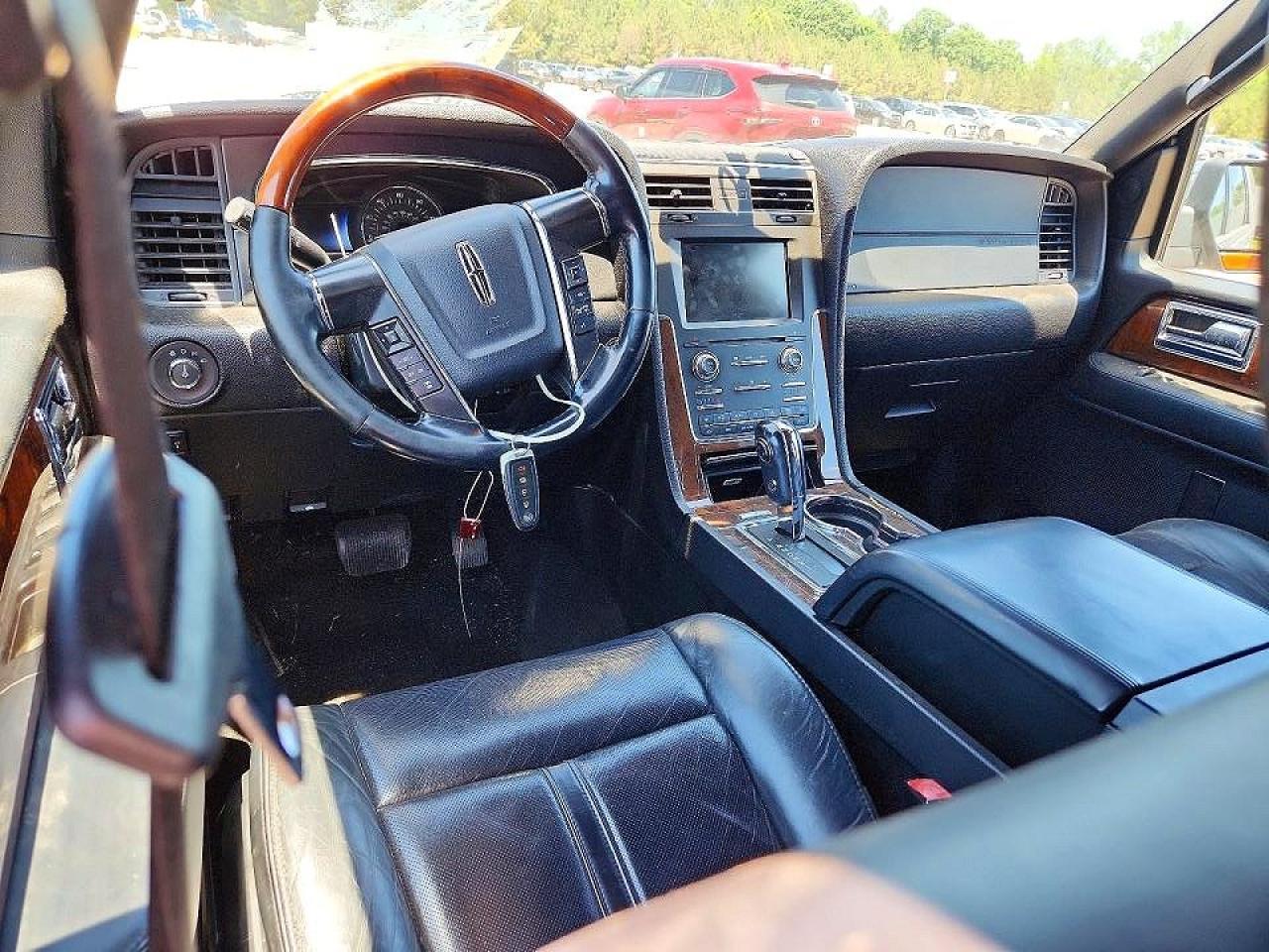 2015 LINCOLN Navigator