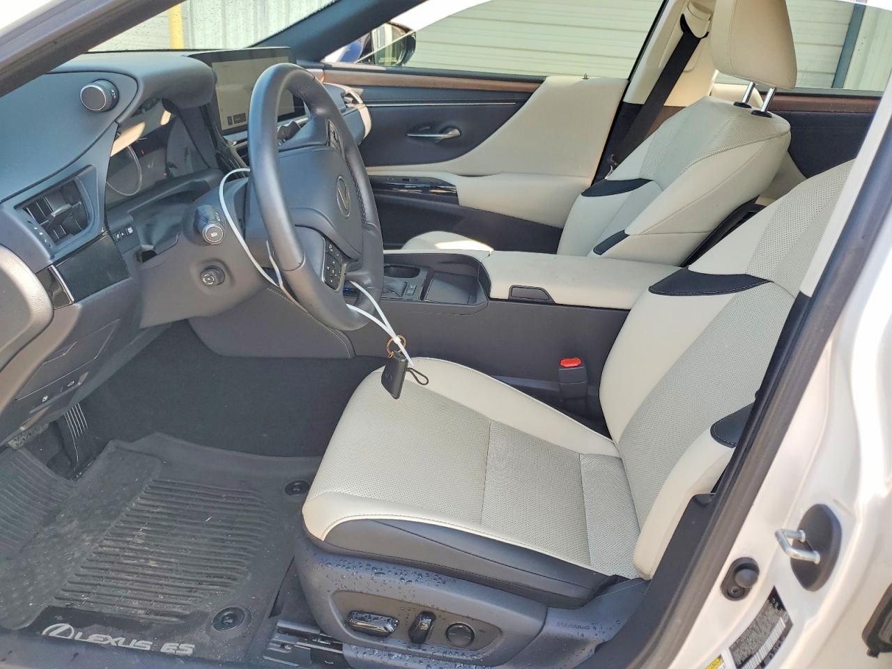 2025 LEXUS ES 300H