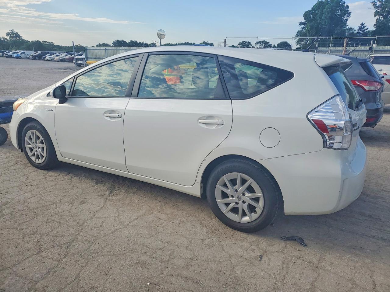 2012 TOYOTA PRIUS V