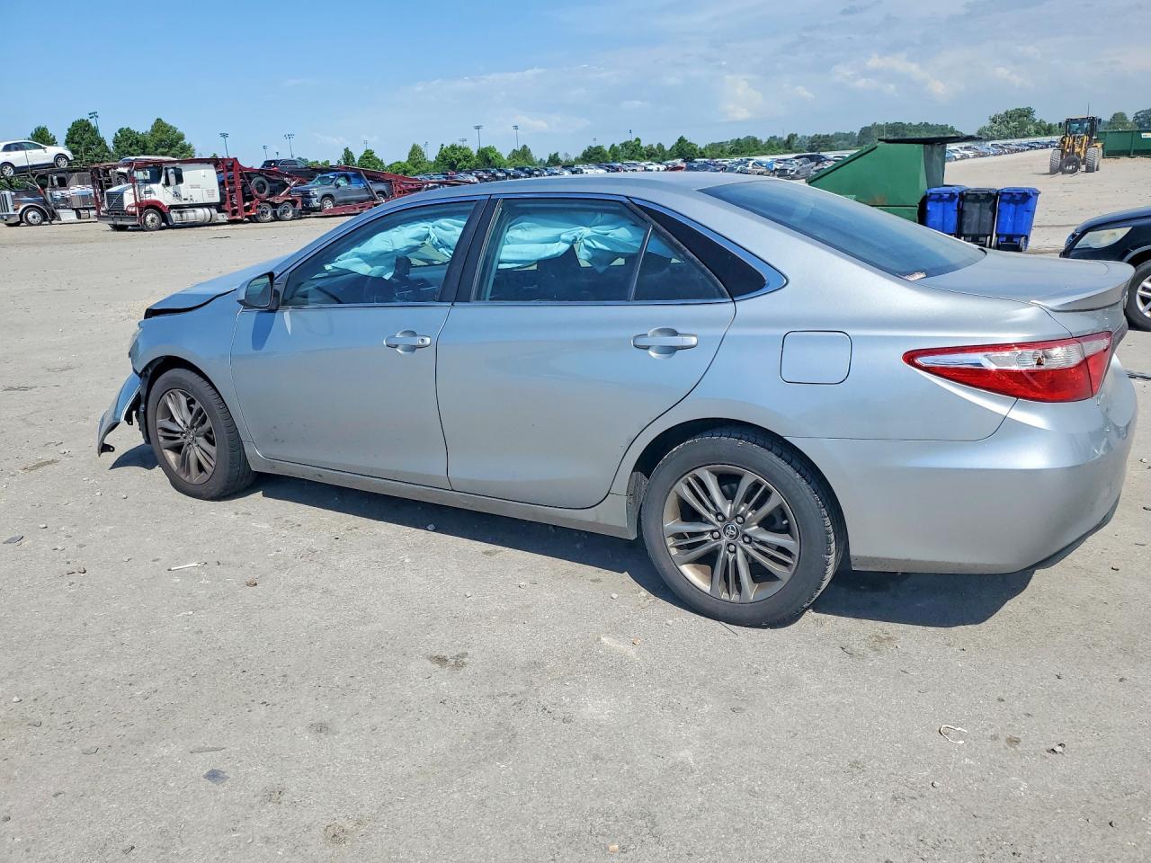 2016 TOYOTA CAMRY