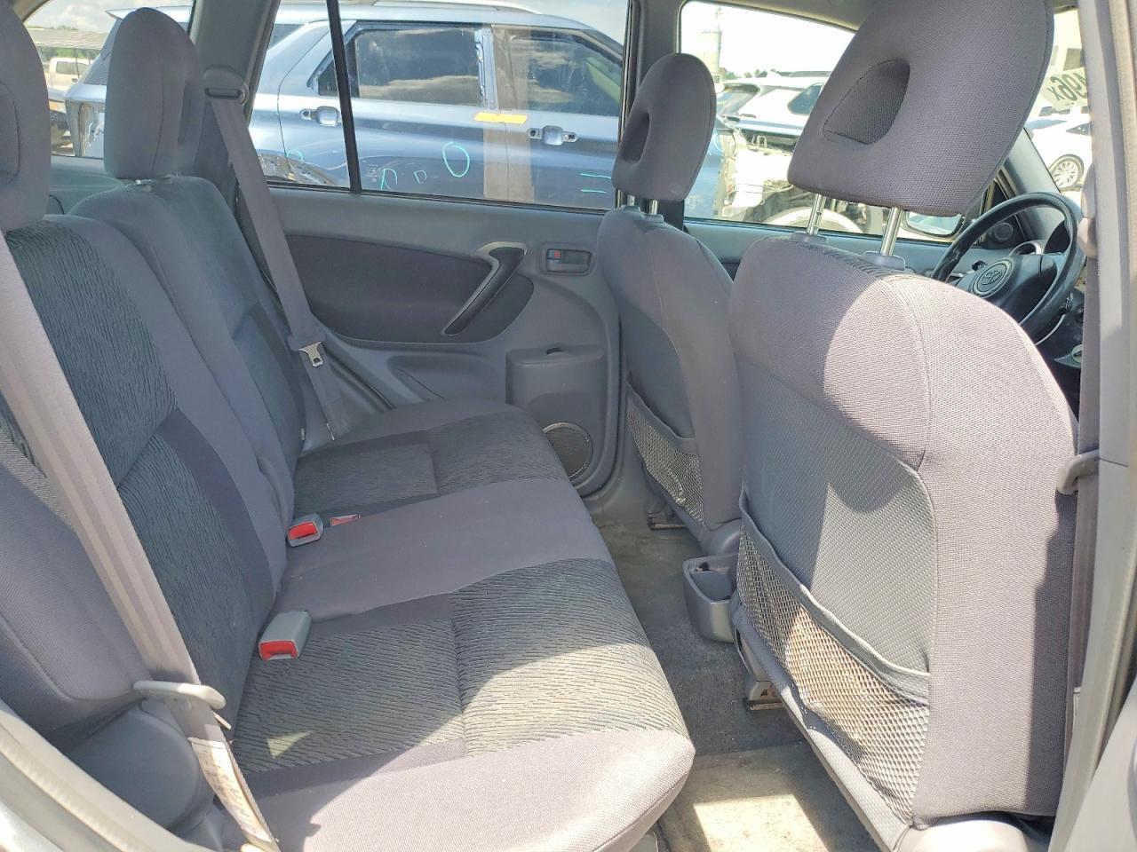 2002 TOYOTA RAV4
