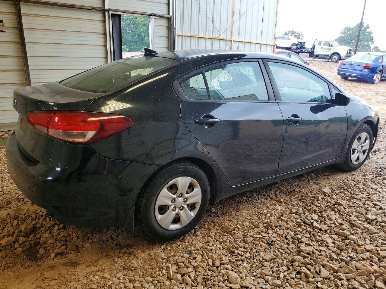 2017 KIA FORTE