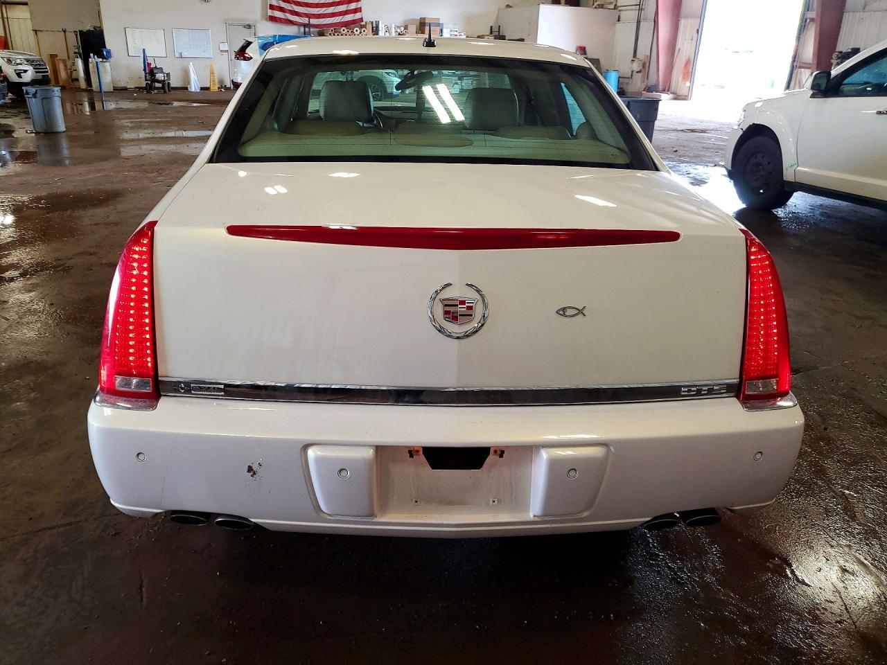 2006 CADILLAC DTS
