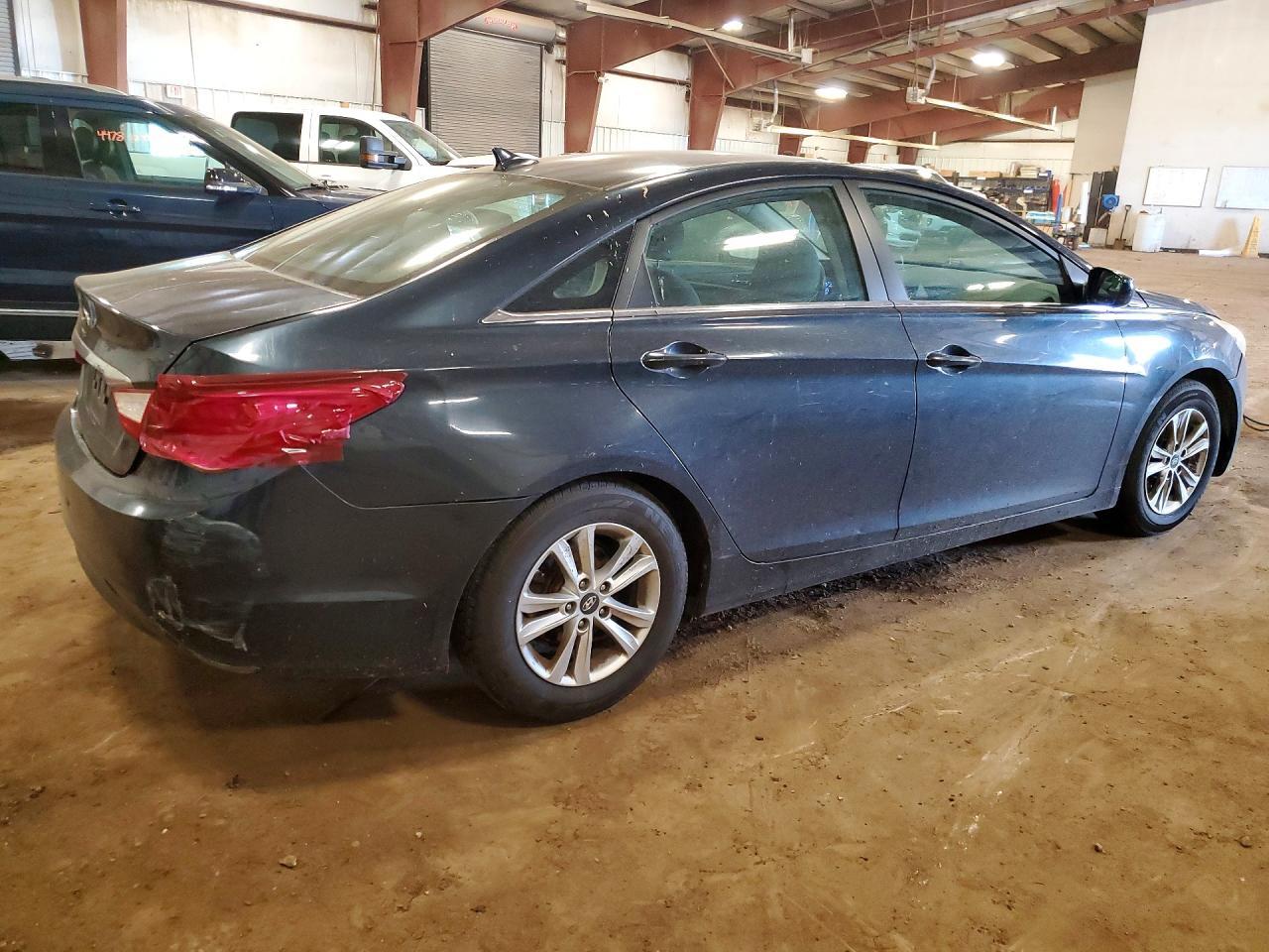 2011 HYUNDAI SONATA