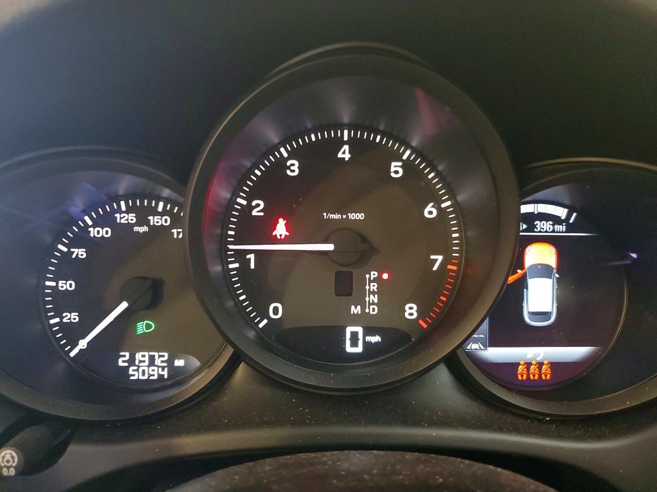 2023 PORSCHE Macan