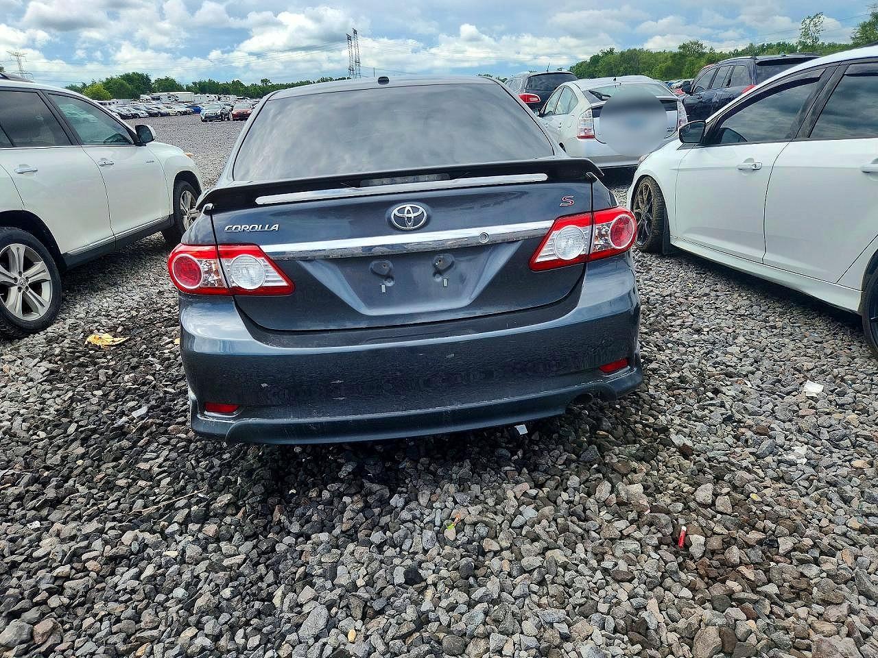2011 TOYOTA COROLLA