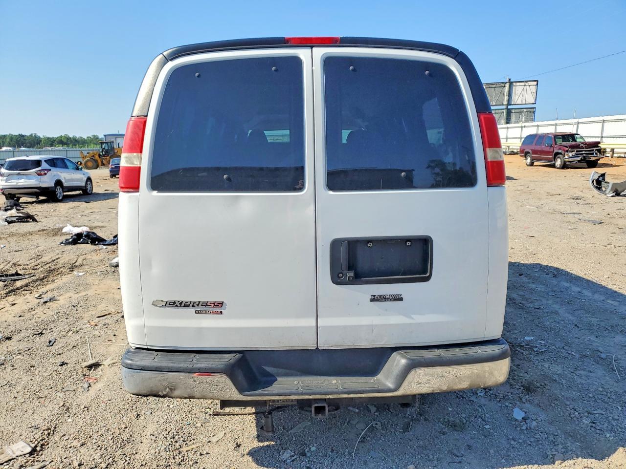 2016 CHEVROLET Express 3500