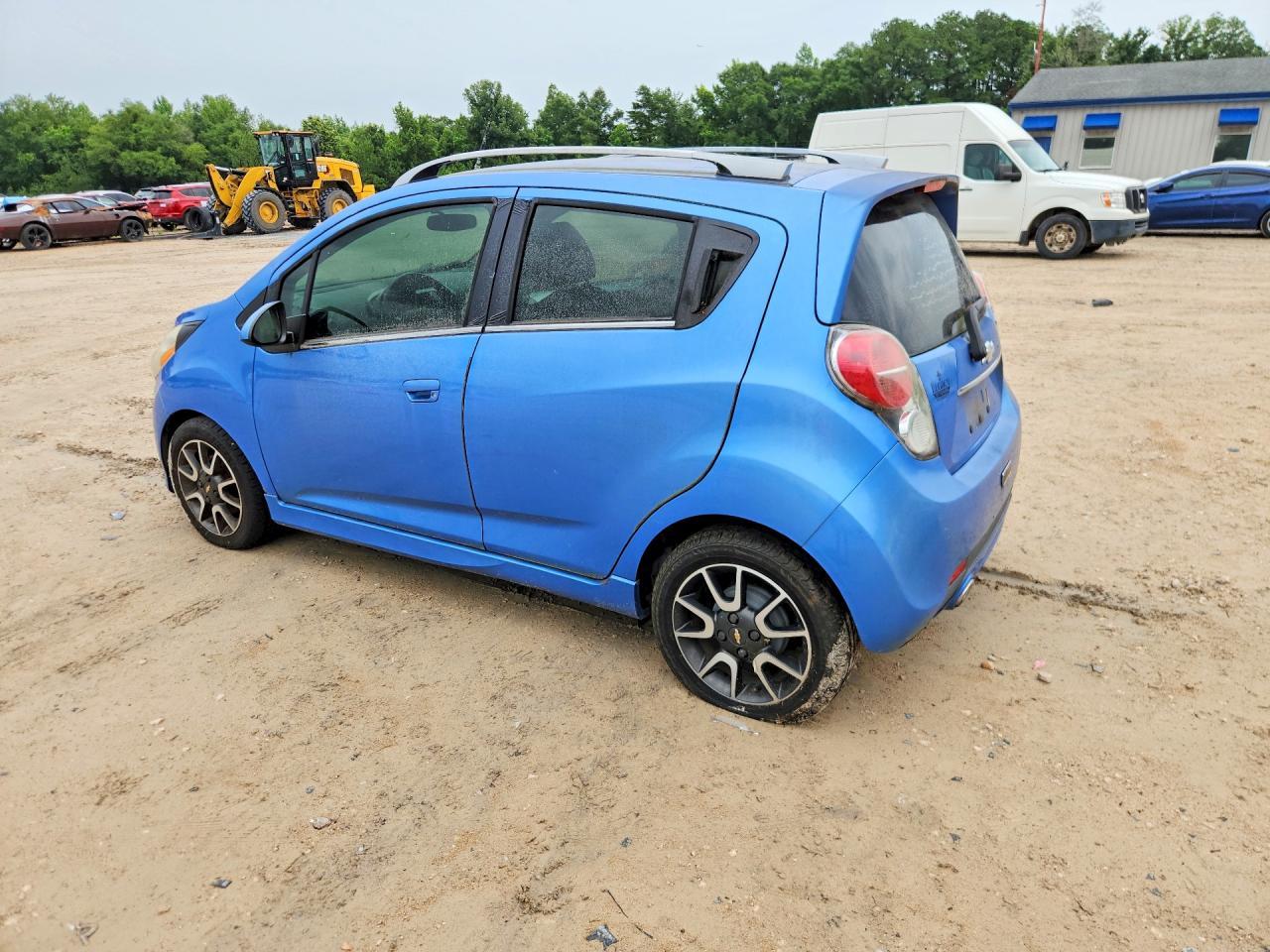 2013 CHEVROLET Spark