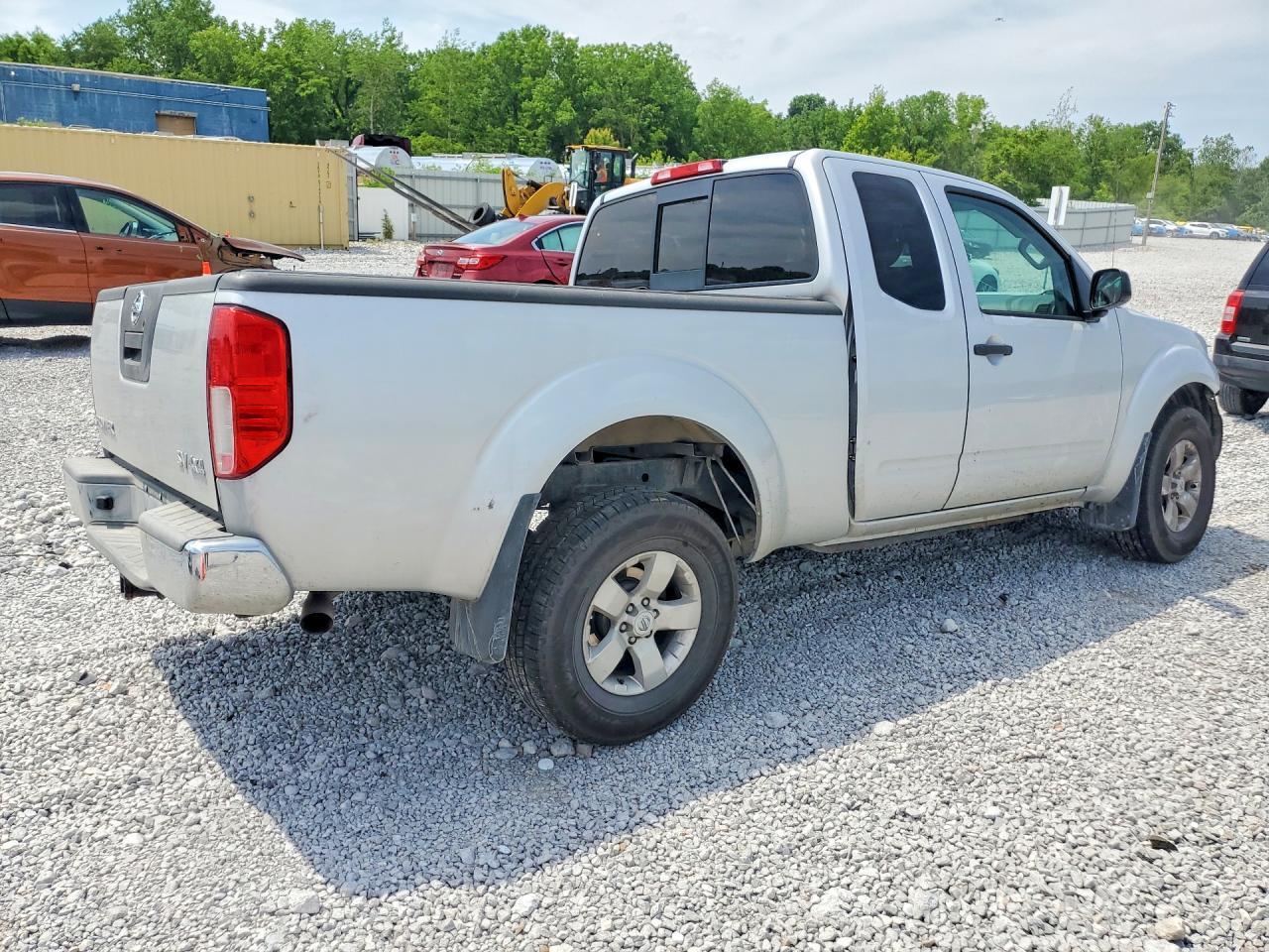 2012 NISSAN Frontier