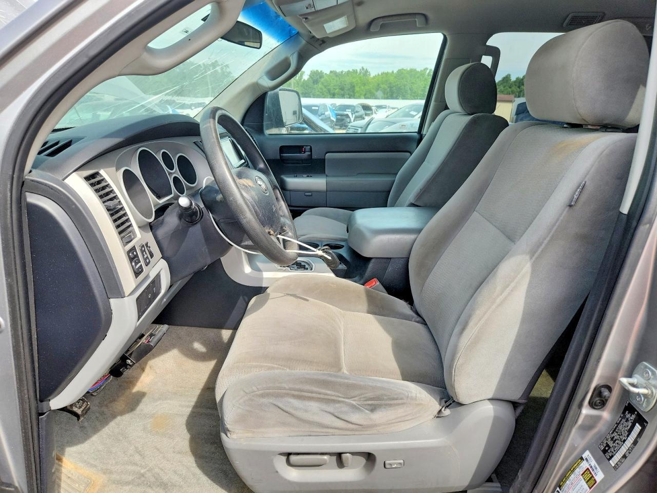2008 TOYOTA Sequoia