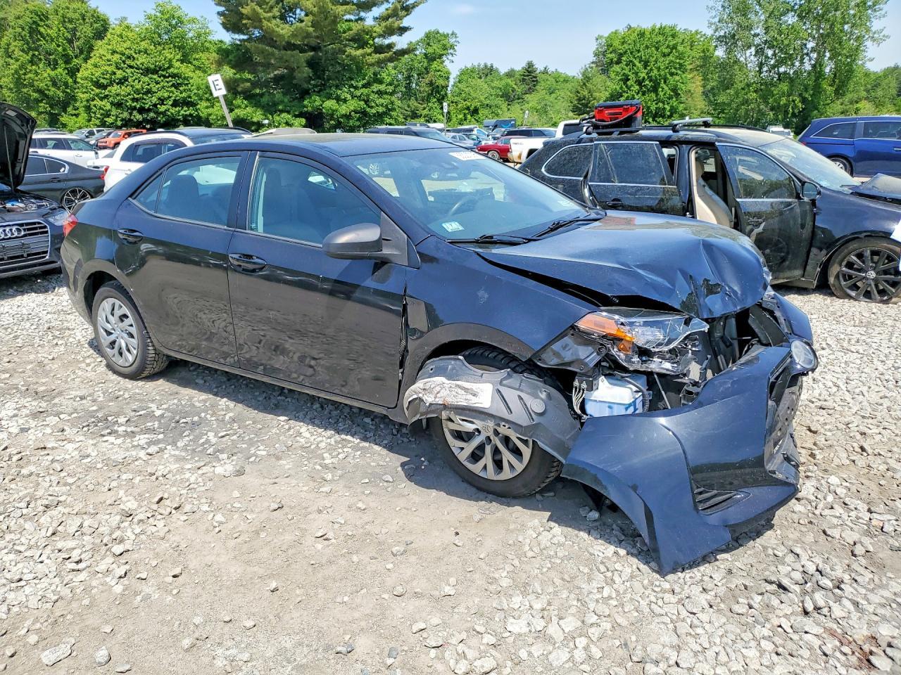 2017 TOYOTA COROLLA