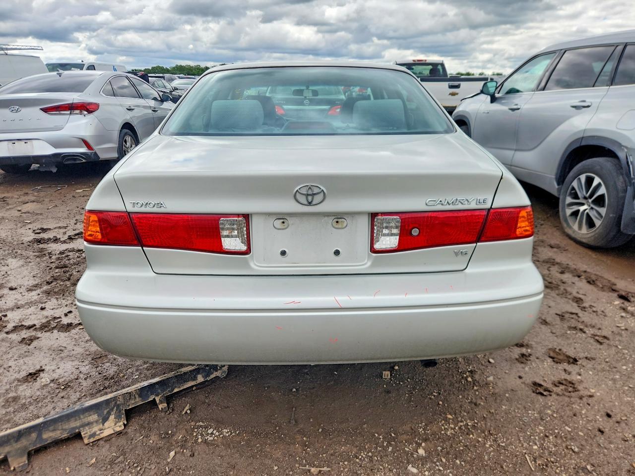 2000 TOYOTA CAMRY