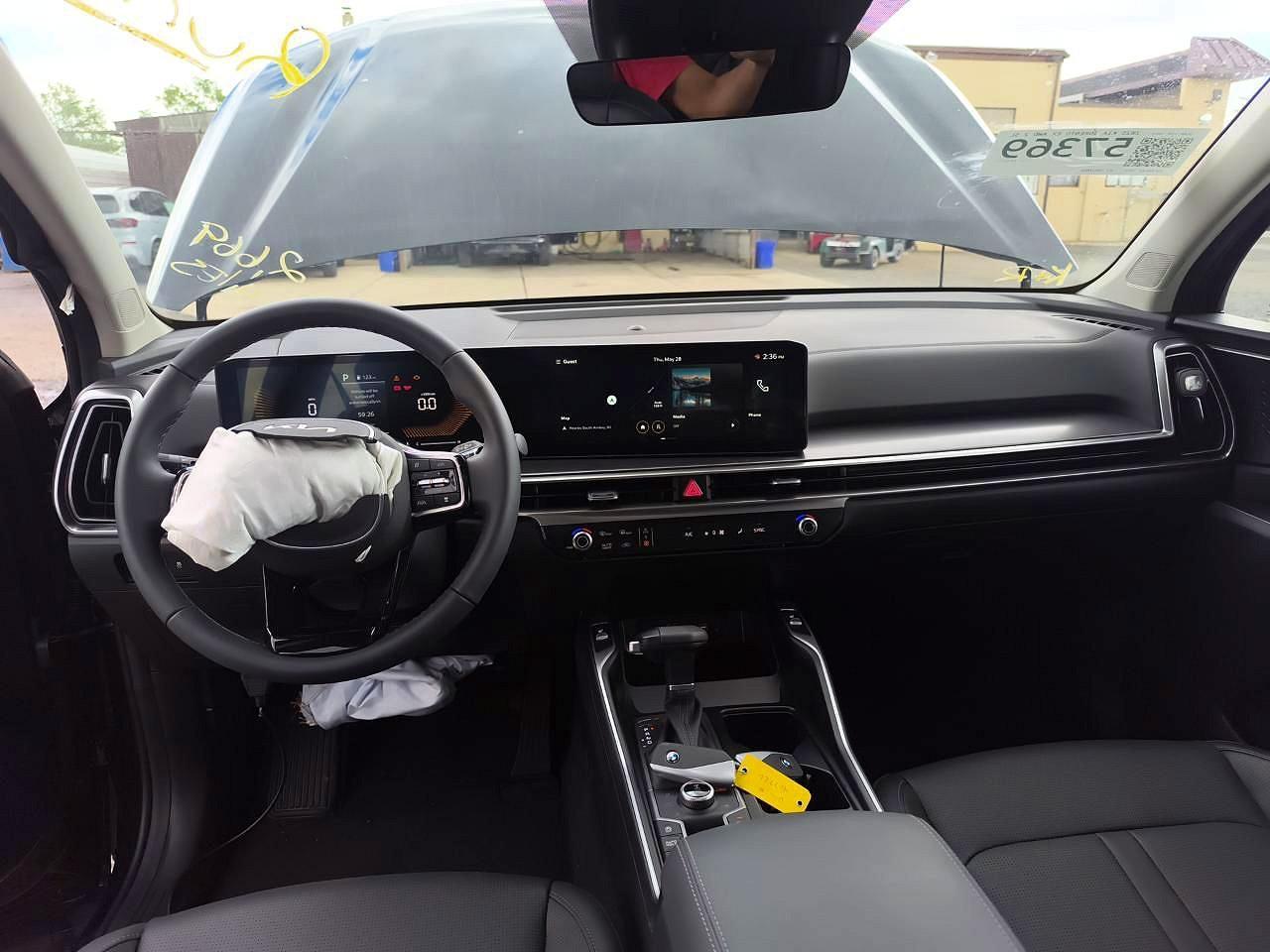 2025 KIA SORENTO