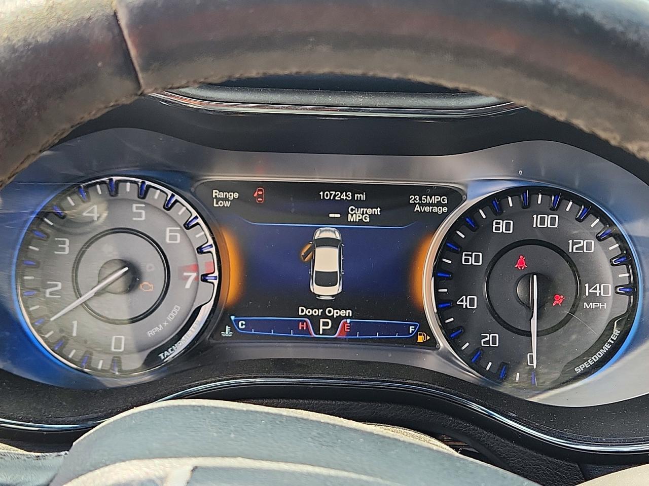 2015 CHRYSLER 200