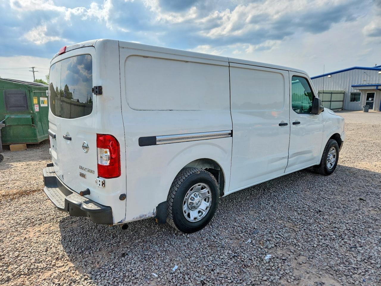 2016 NISSAN NV 2500