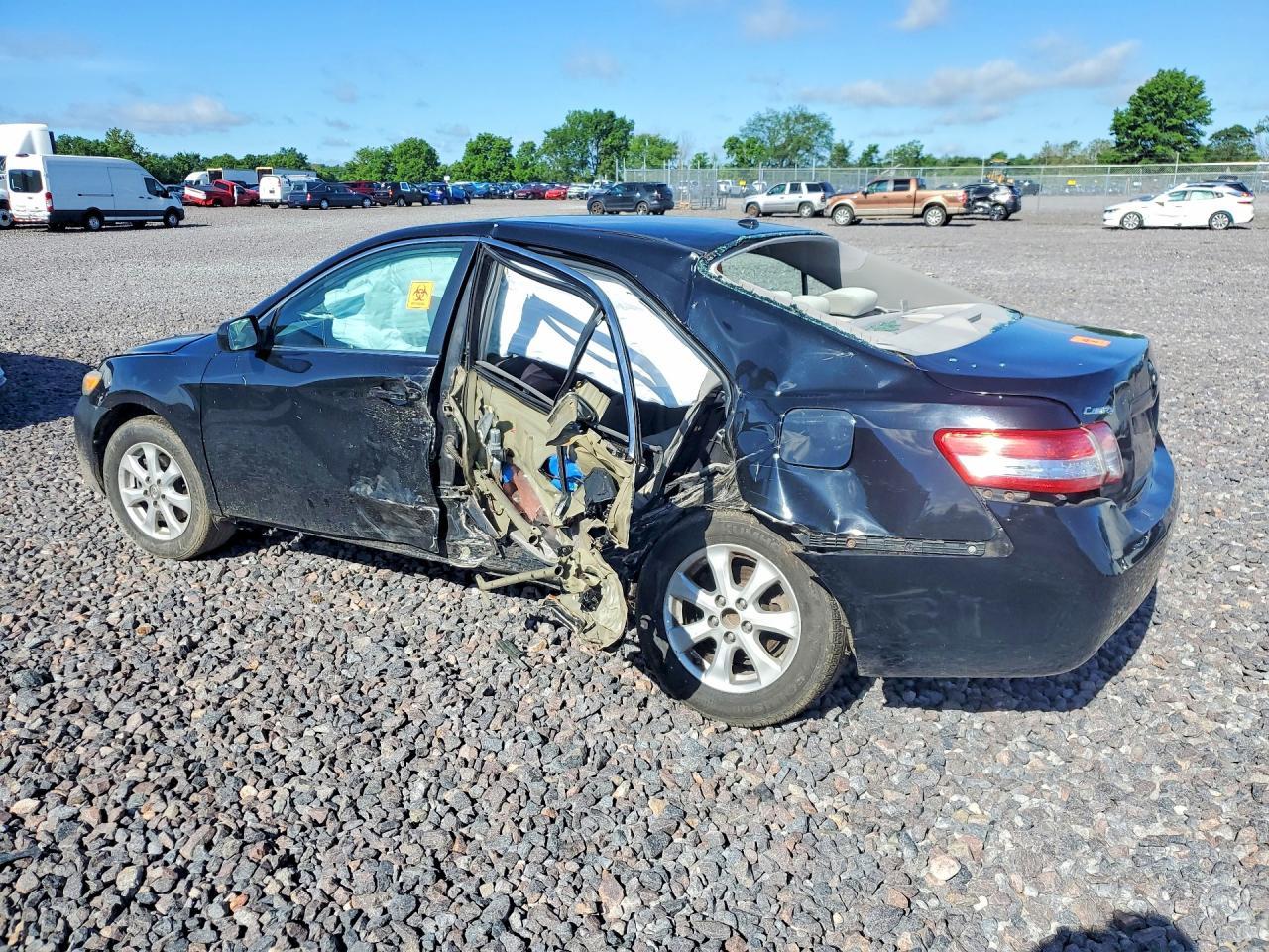 2010 TOYOTA CAMRY