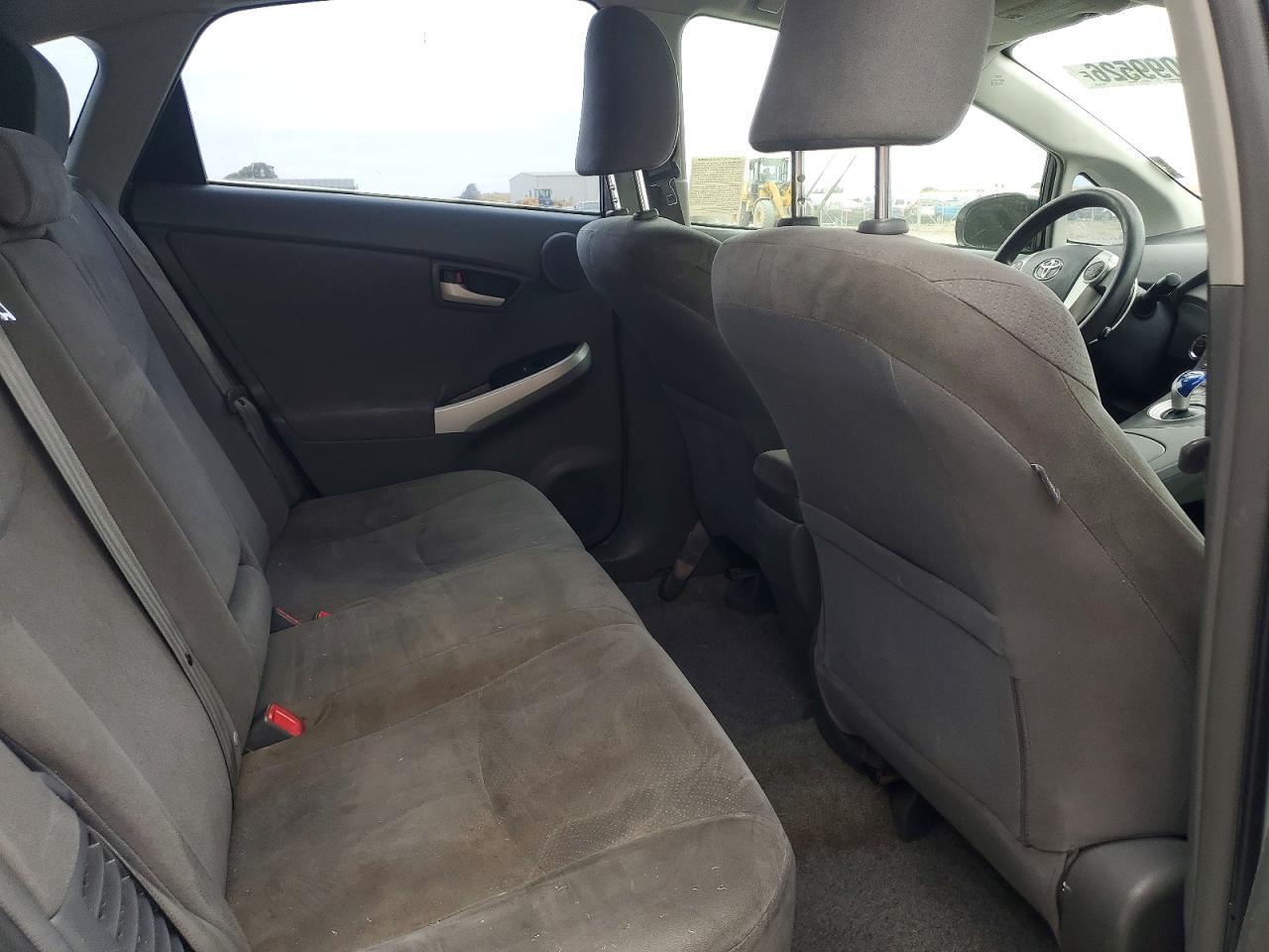 2011 TOYOTA PRIUS