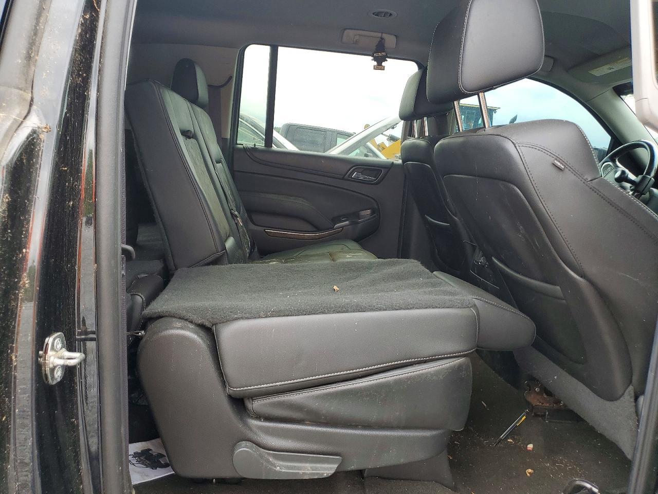 2015 CHEVROLET Suburban